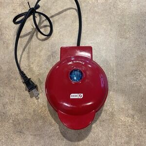 DASH Mini Waffle Maker‎ 4" Waffle Mold Nonstick Waffle Iron Quick Heat Up, Red